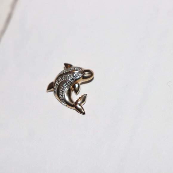 Beautiful sterling silver gold plate Diamond Dolphin pendant .75" - Picture 3 of 4